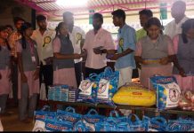 ஈரோட்டில் விஷால் மக்கள் இயக்கம் சார்பில் ஆதரவற்றோருக்கு அரிசி, மளிகை பொருள், மாணவிகளுக்கு கல்வி உதவி—செயலாளர் ஹரி கிருஷ்ணன் வழங்கினார்